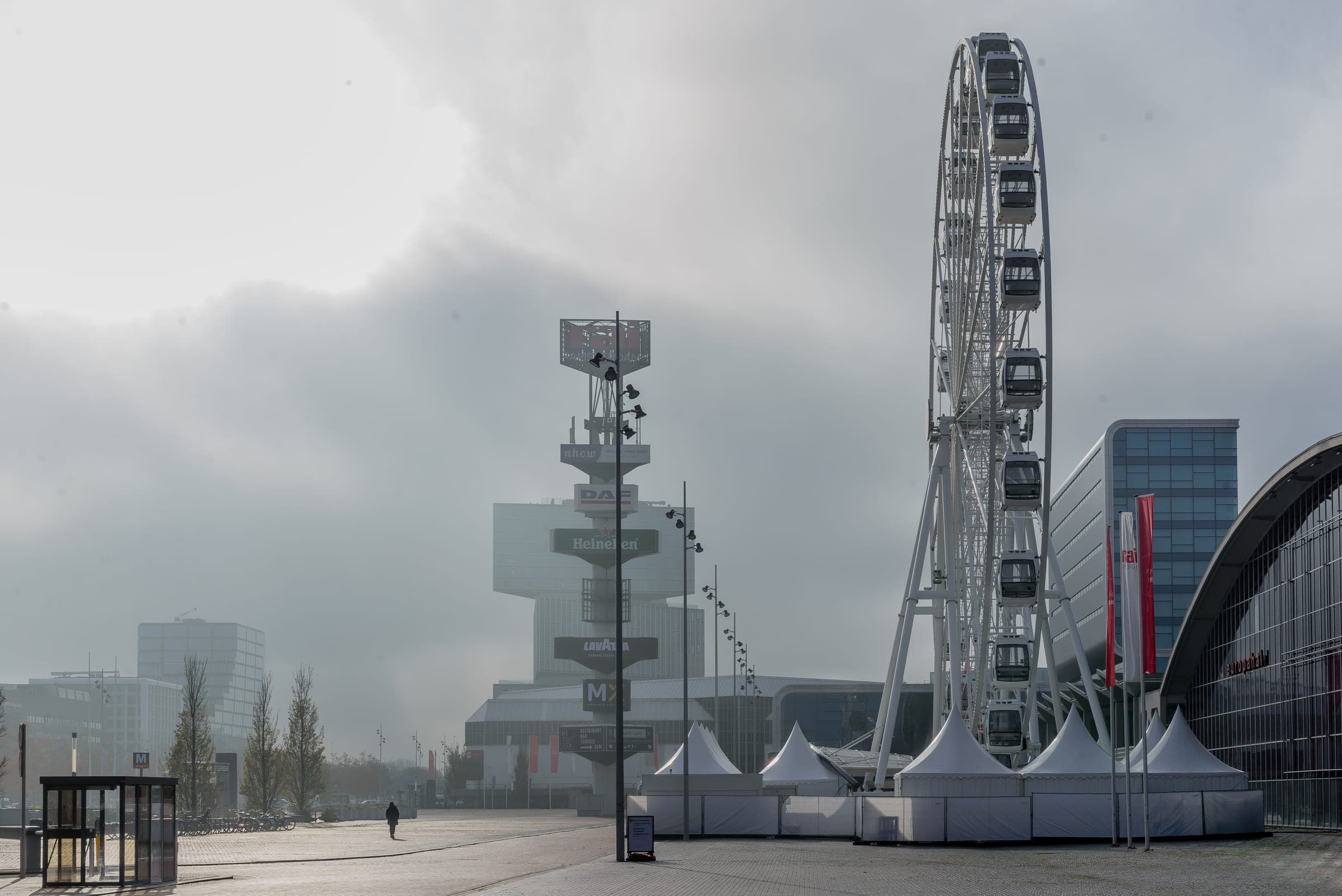 Ferris wheel at RAI on a misty morning
