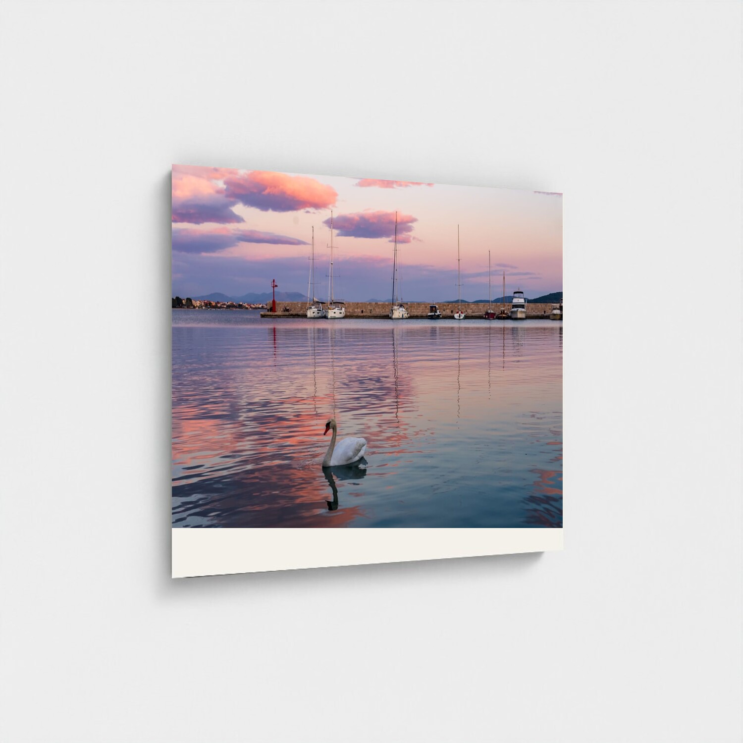 Black frame · box · no mount