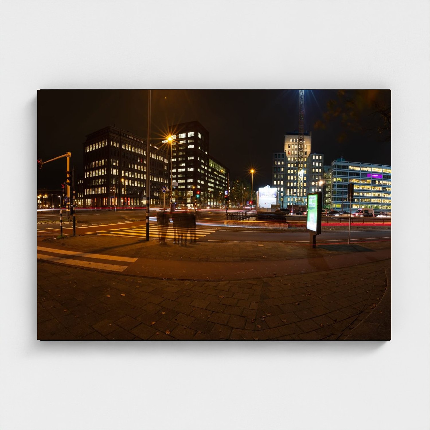 Black frame · box · no mount