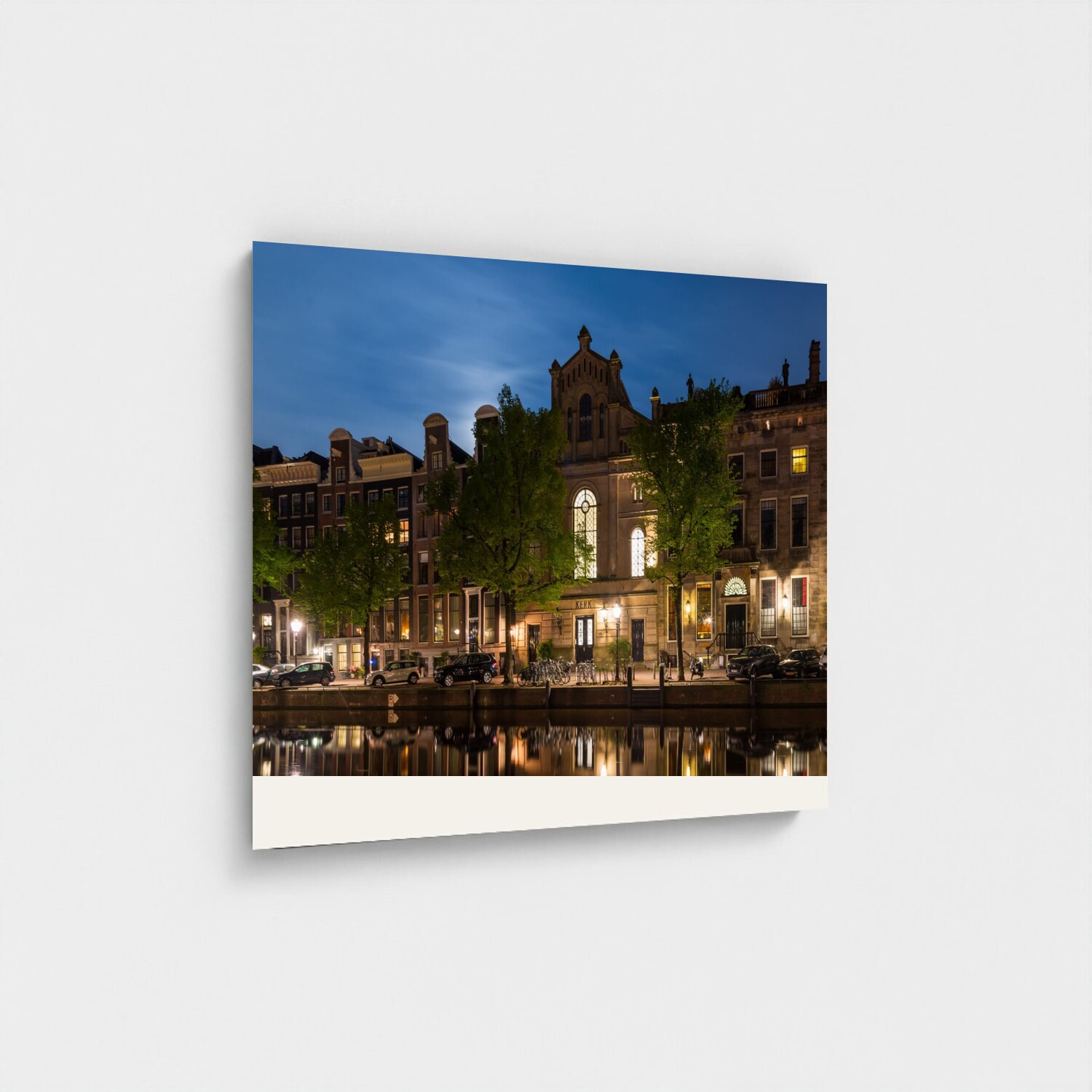 Black frame · box · no mount
