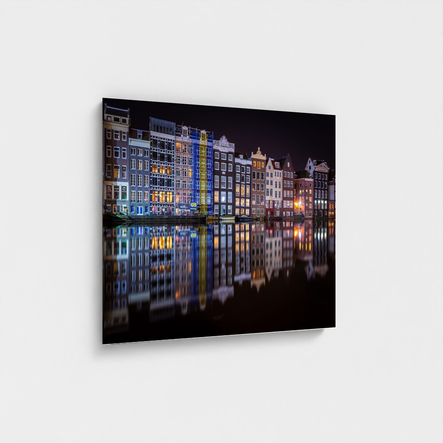 Black frame · box · no mount