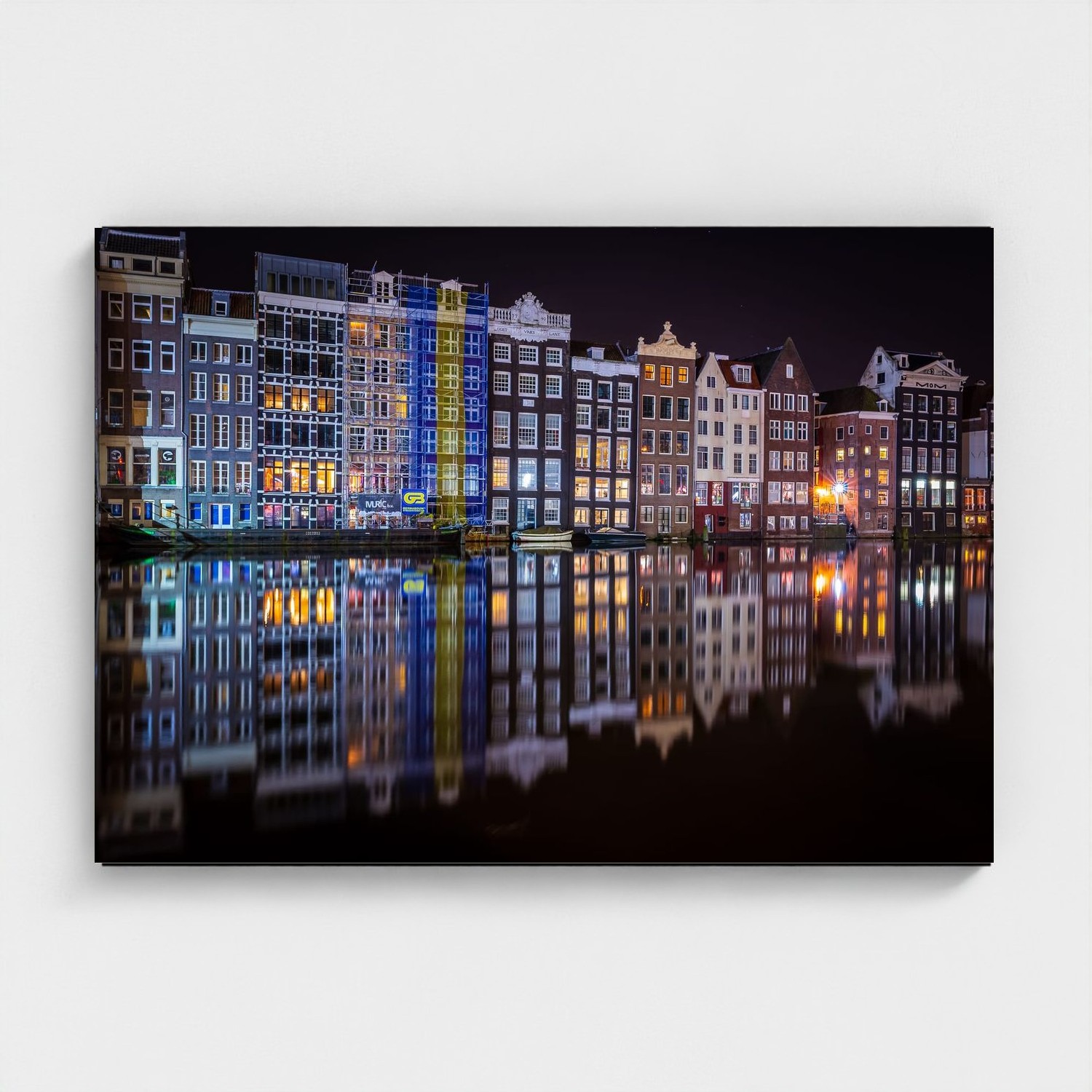 Black frame · box · no mount