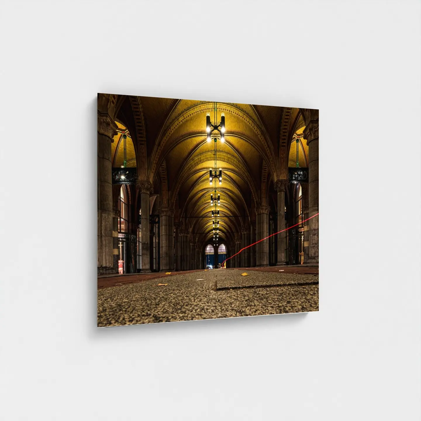 Black frame · box · no mount