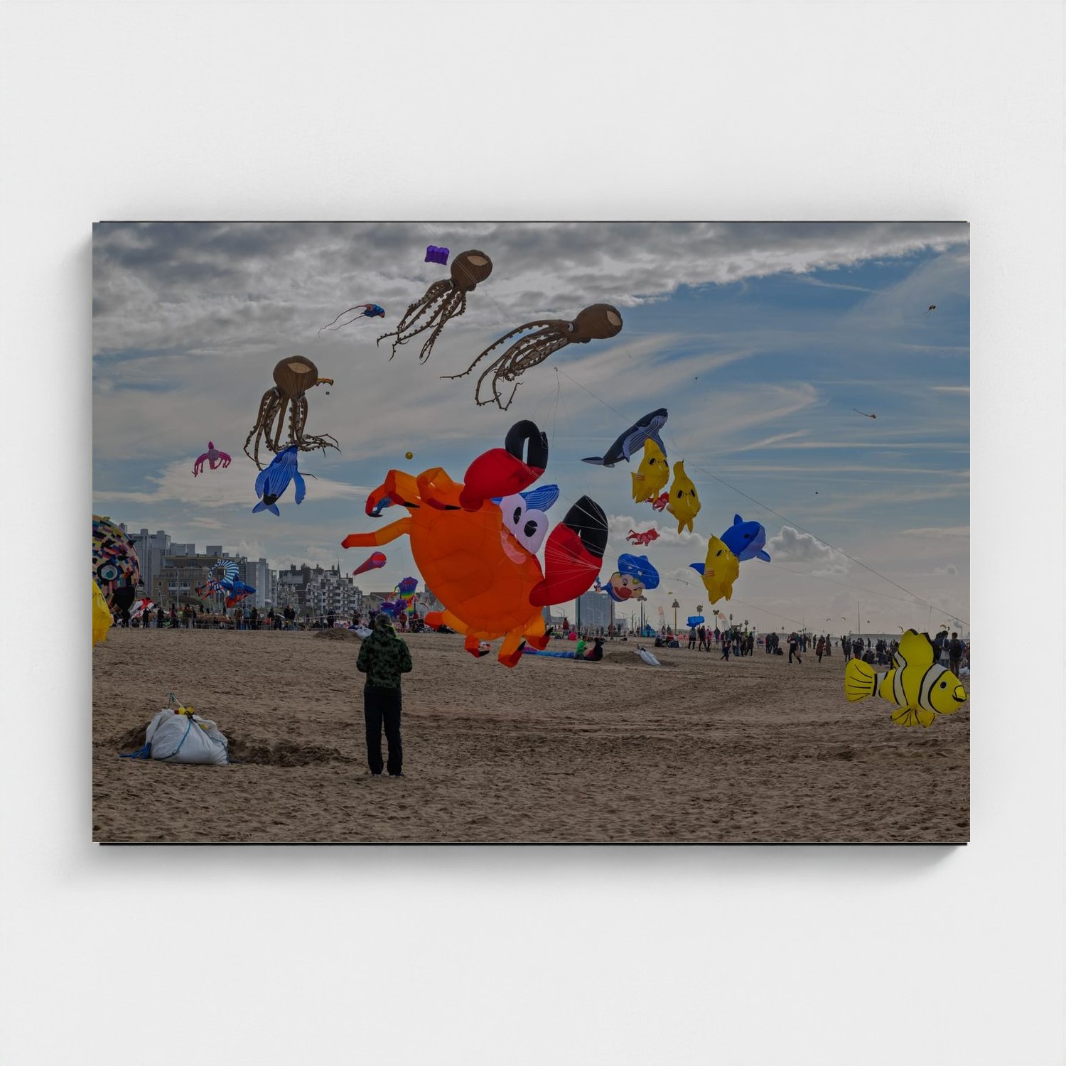 Black frame · box · no mount
