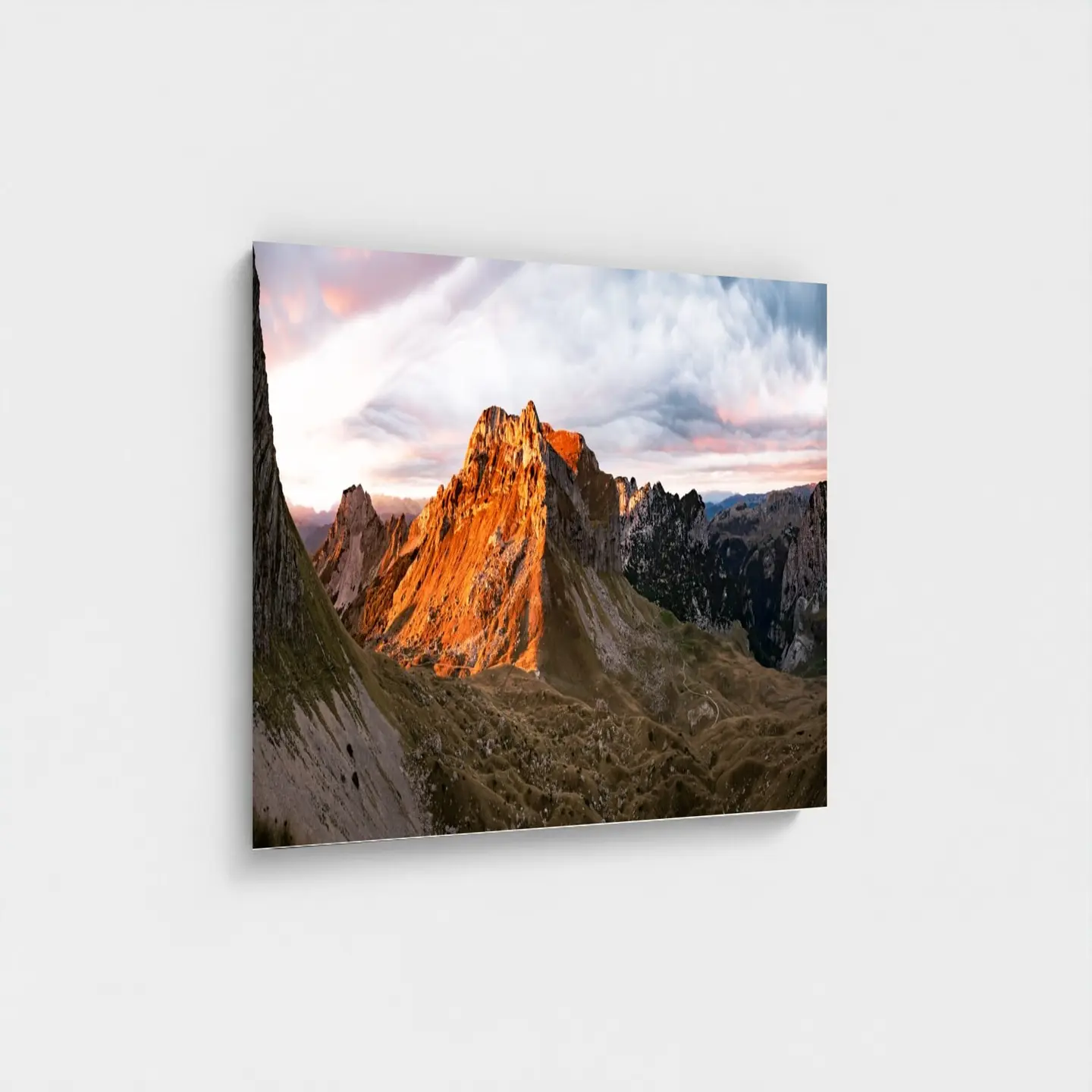 Black frame · box · no mount