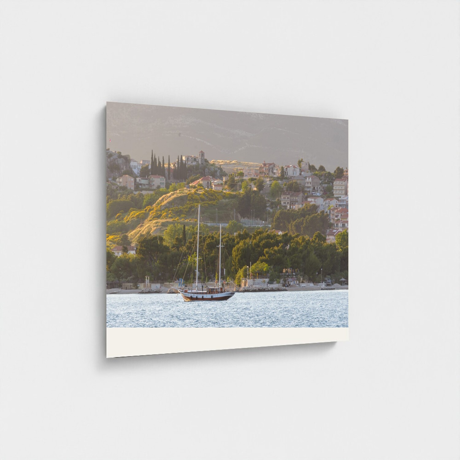 Black frame · box · no mount