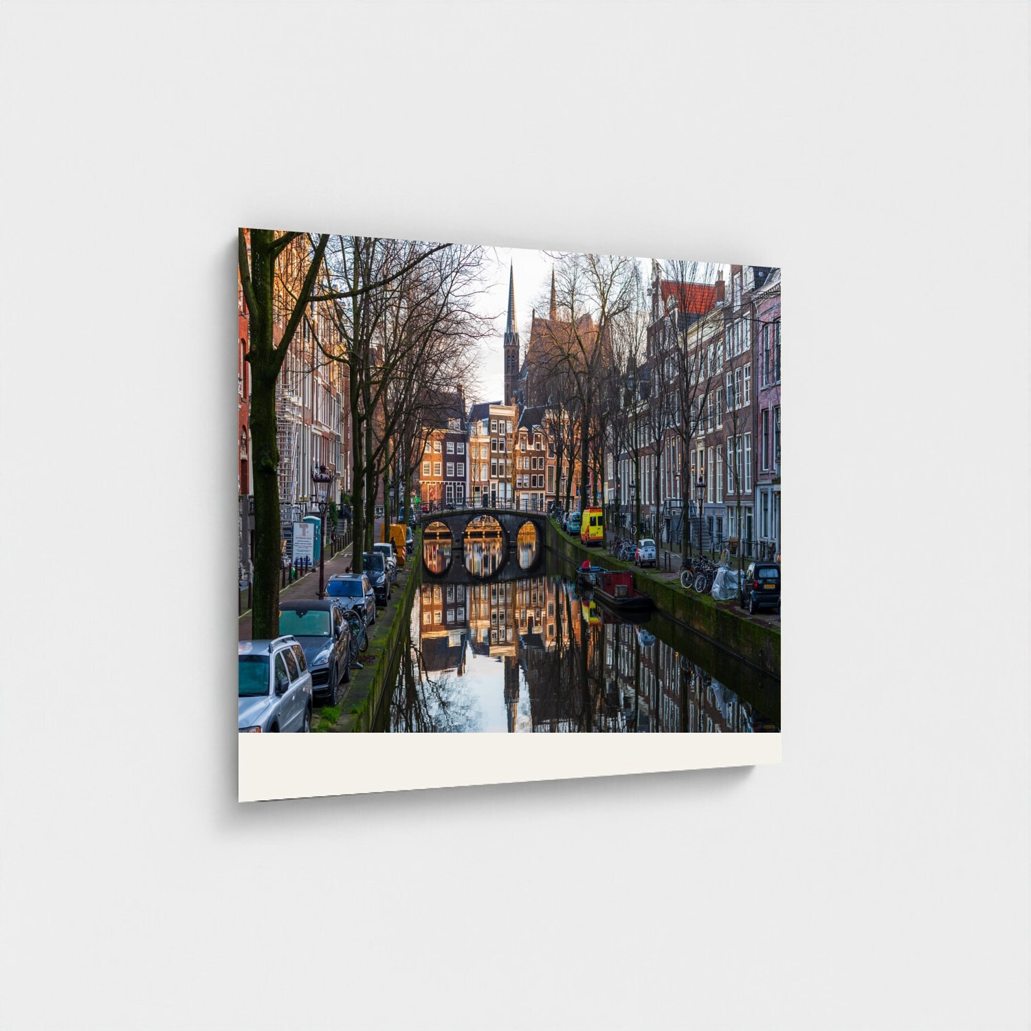 Black frame · box · no mount