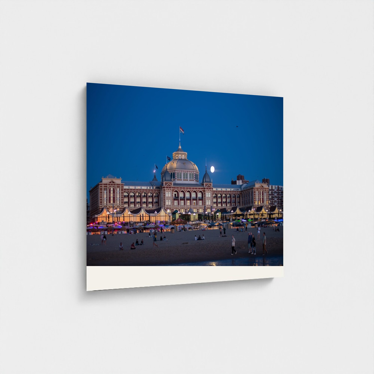 Black frame · box · no mount