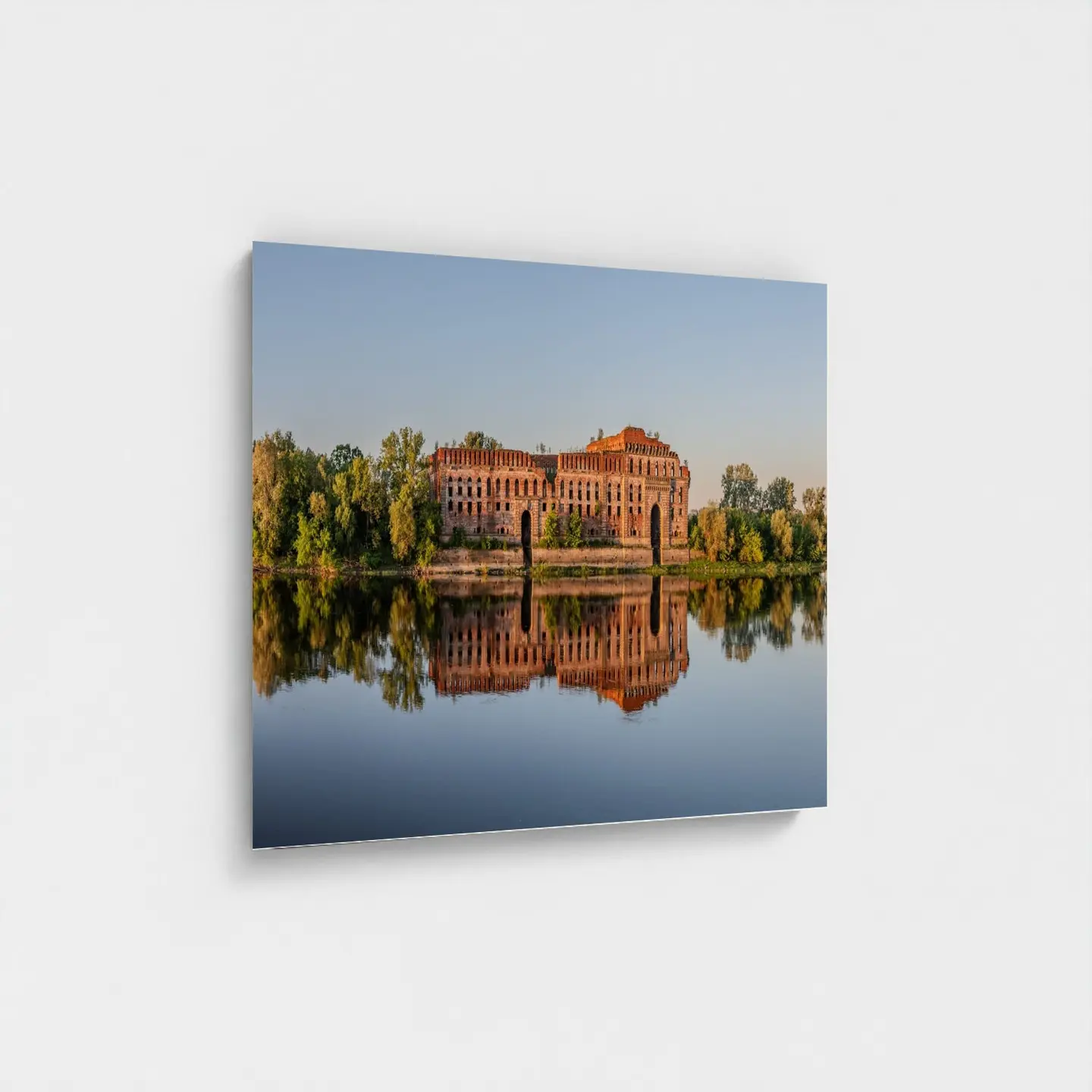 Black frame · box · no mount