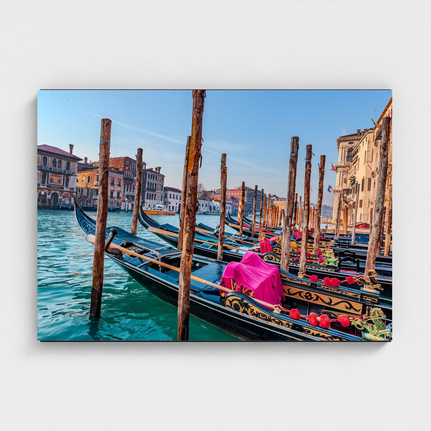 Black frame · box · no mount
