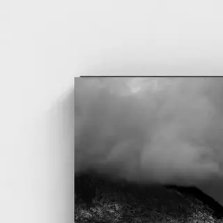 Black frame · box · no mount