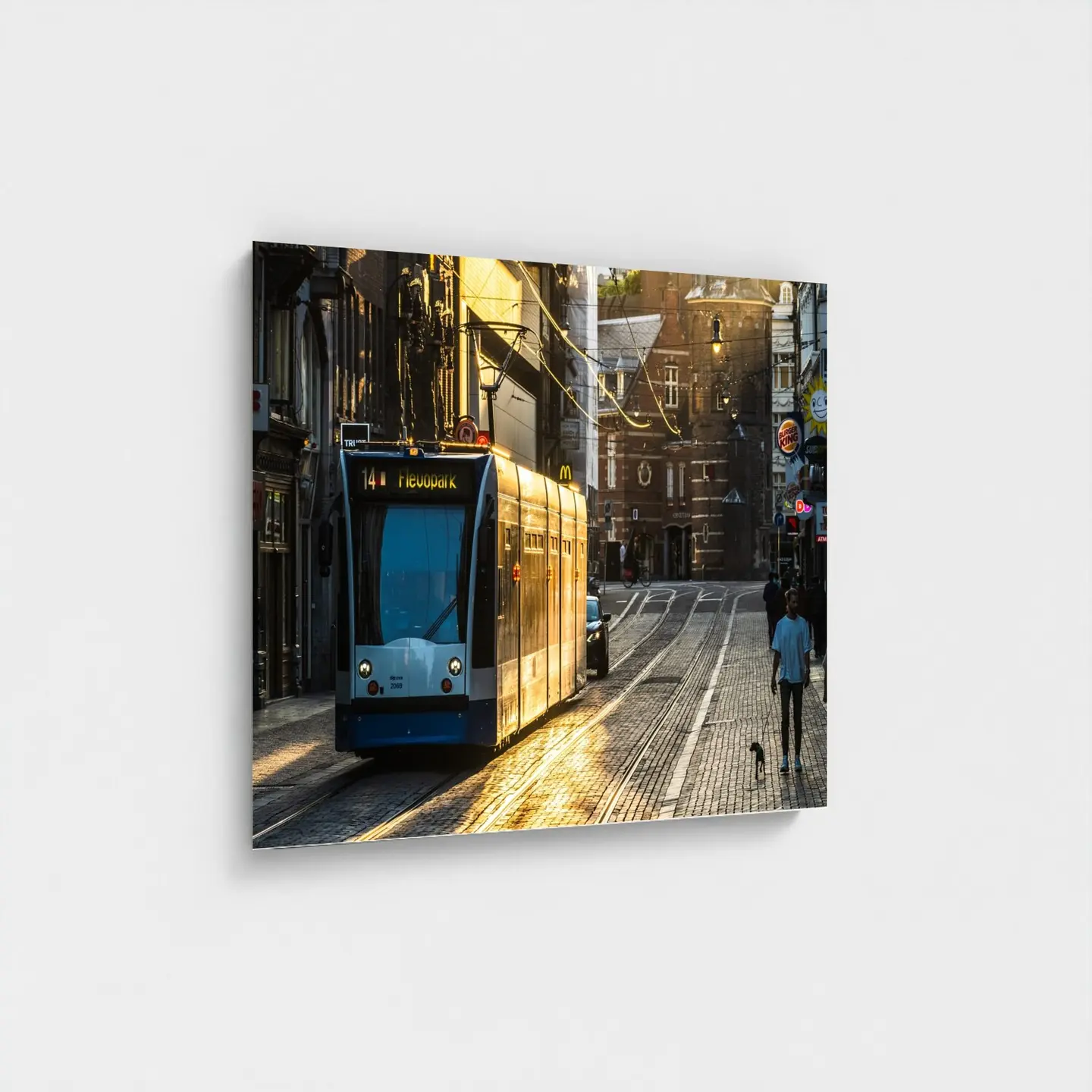 Black frame · box · no mount