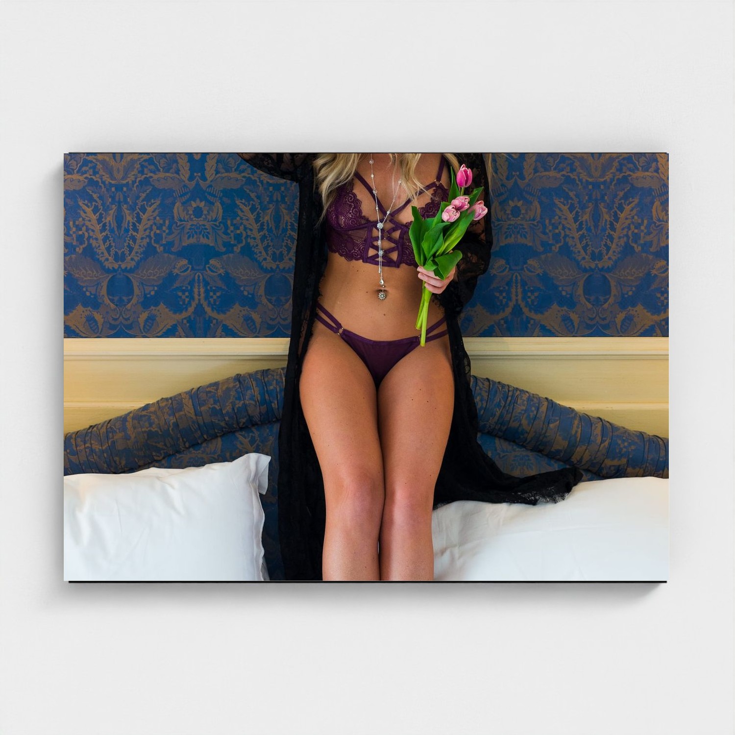 Black frame · box · no mount