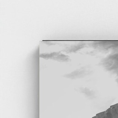 Black frame · box · no mount