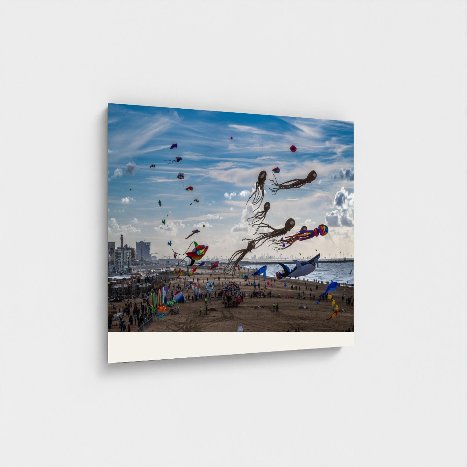 Black frame · box · no mount